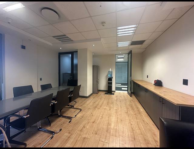 412M² OFFICE TO LET IN SANDTON CENTRAL